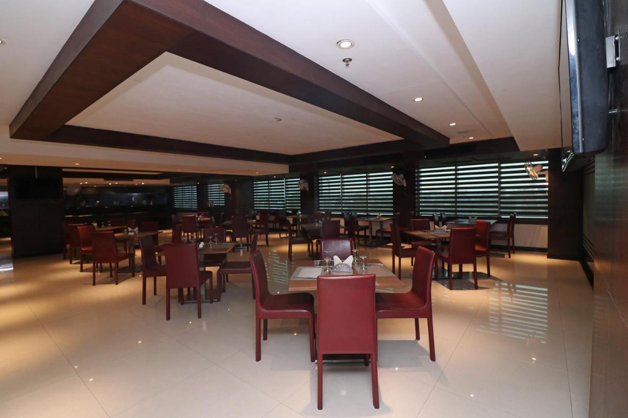 Capital O 19296 Joy Inn & Suites Bhiwadi Exterior foto