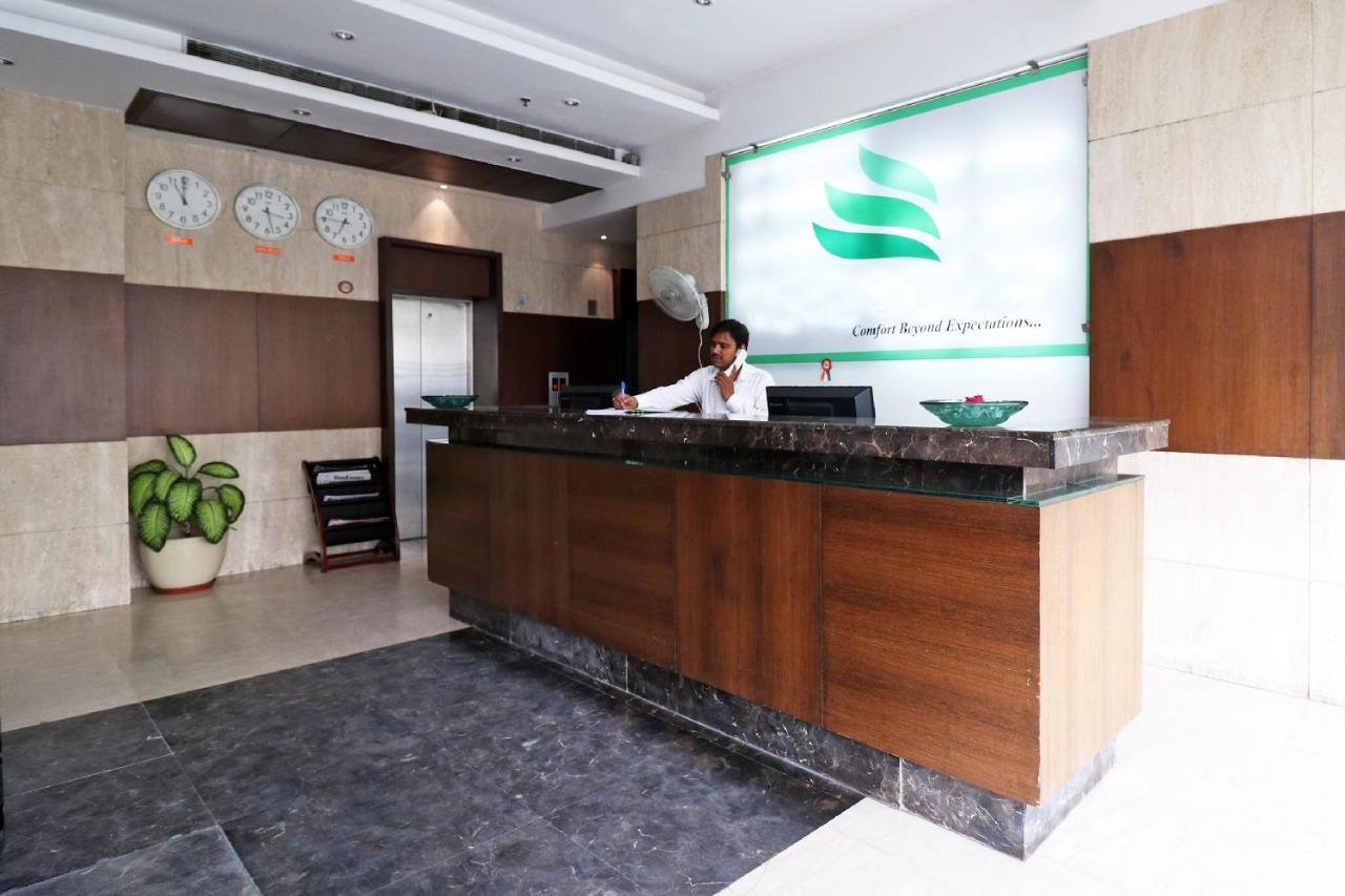Capital O 19296 Joy Inn & Suites Bhiwadi Exterior foto