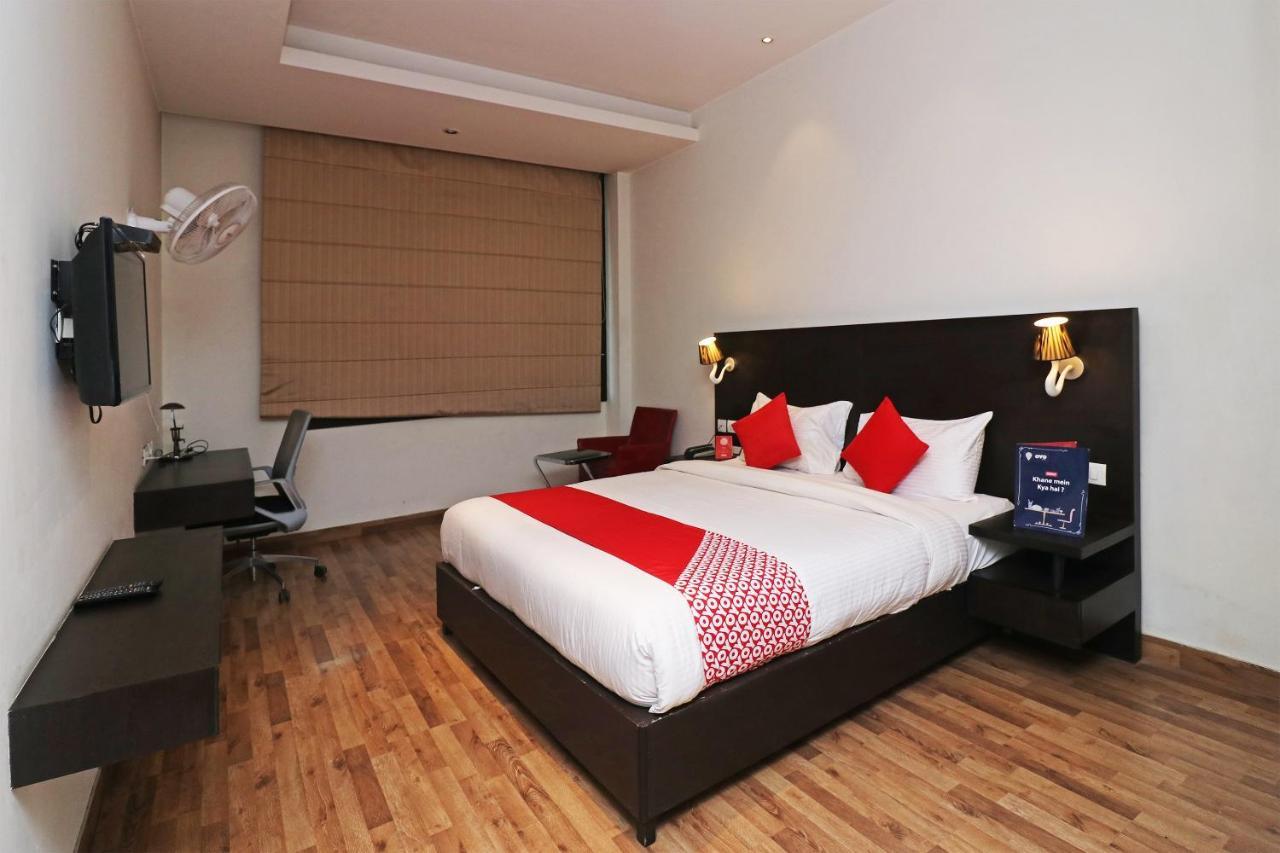 Capital O 19296 Joy Inn & Suites Bhiwadi Exterior foto