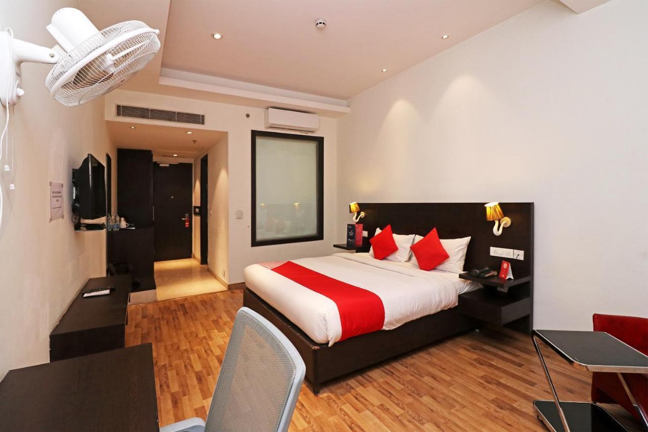 Capital O 19296 Joy Inn & Suites Bhiwadi Exterior foto