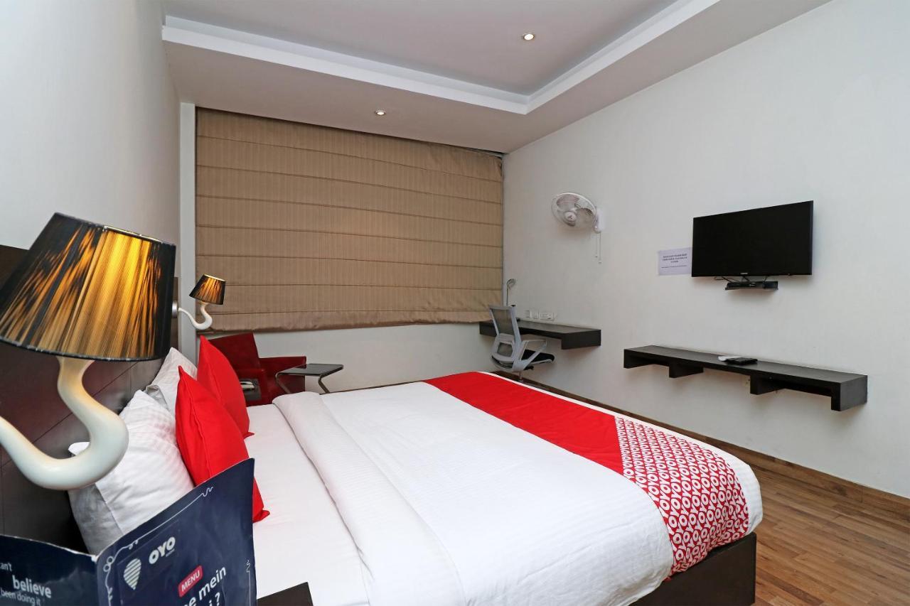 Capital O 19296 Joy Inn & Suites Bhiwadi Exterior foto